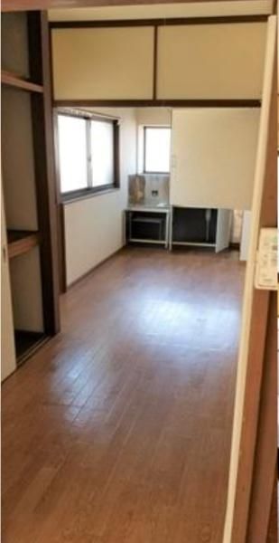 �y�����E���r���O�z�@