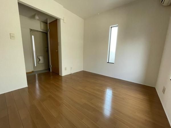 �y�G���g�����X�z�@