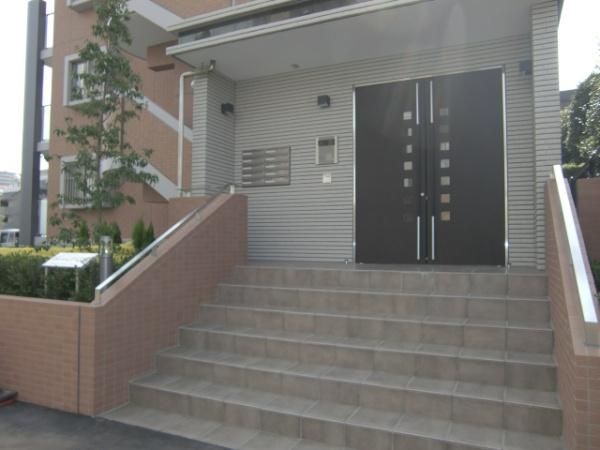 �y�G���g�����X�z�@