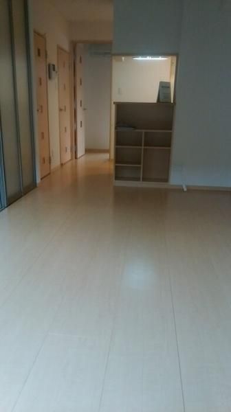 �y�����E���r���O�z�@