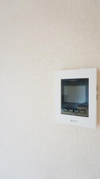 �y�Z�L�����e�B�z�@