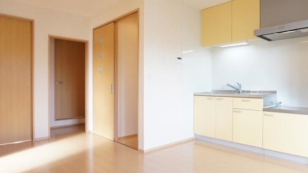 �y�����E���r���O�z�@