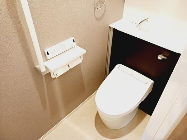 �y�g�C���z�@