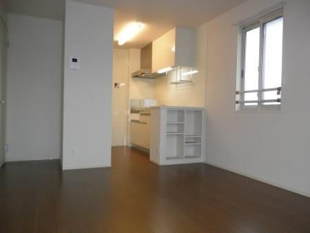 �y�����E���r���O�z�@