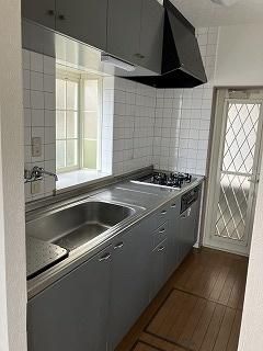 �y�L�b�`���z�@