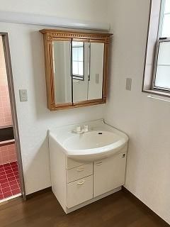 �y���ʏ��z�@