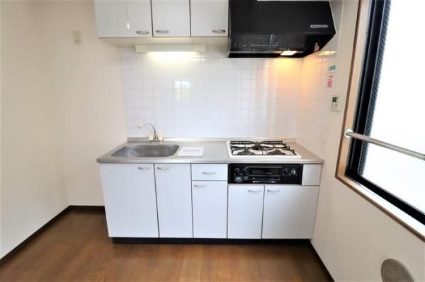 �y�L�b�`���z�@