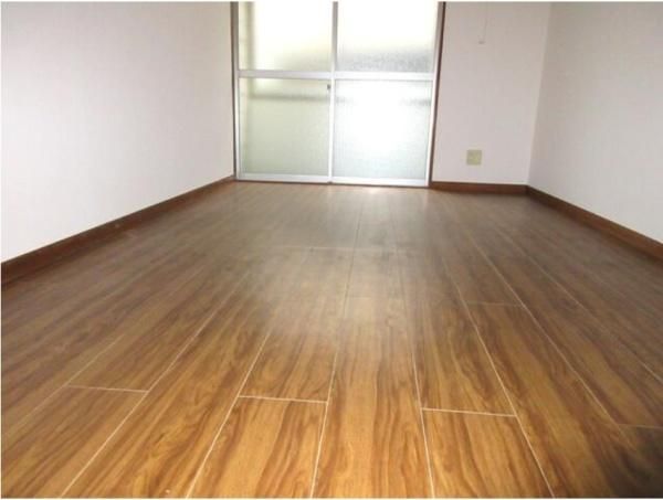 �y�����E���r���O�z�@