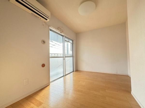 �y�Q���z�@