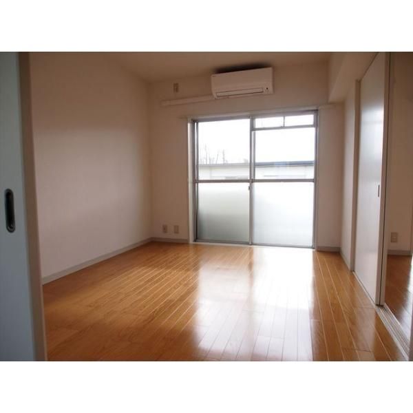 �y�����E���r���O�z�@