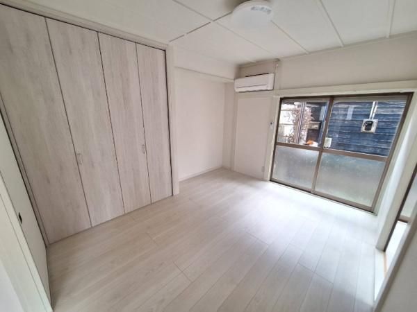 �y�o���R�j�[�z�@