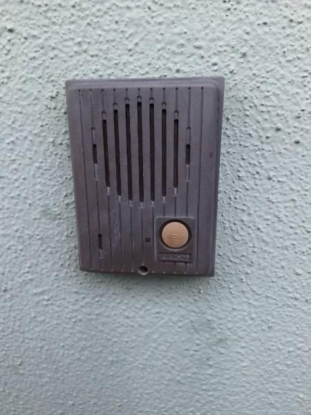 �y�Z�L�����e�B�z�@