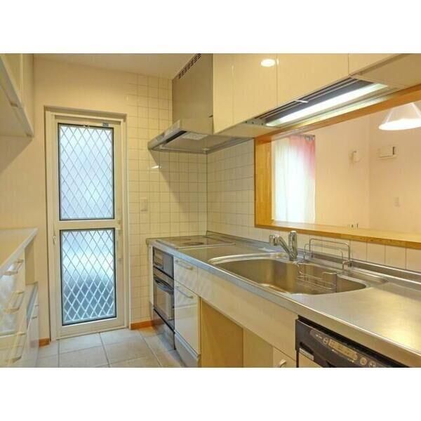 �y�L�b�`���z�@