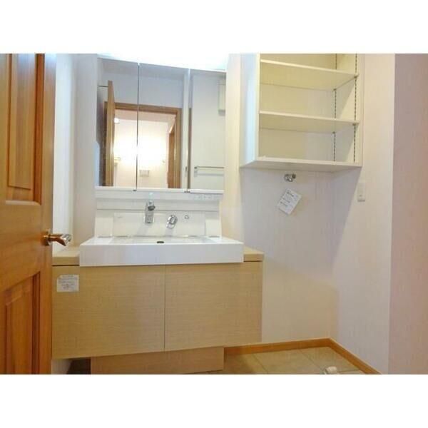 �y�g�C���z�@