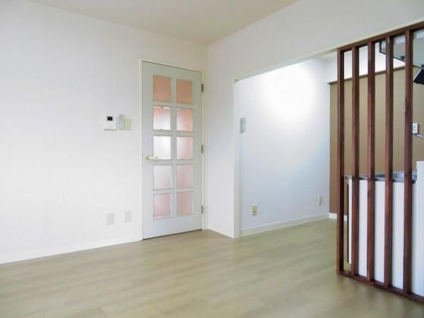 �y�����E���r���O�z�@