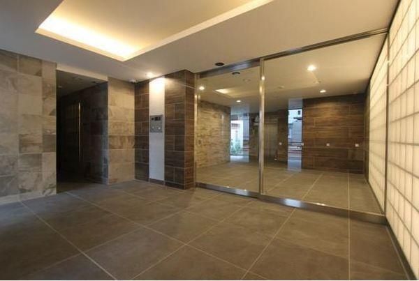 �y�G���g�����X�z�@