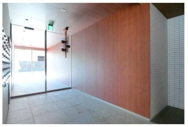 �y�G���g�����X�z�@