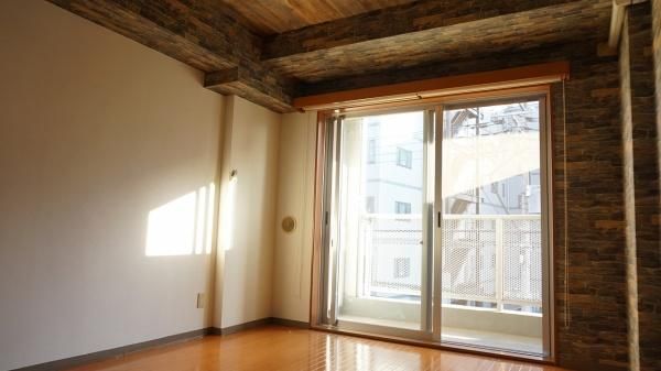 �y�Q���z�@