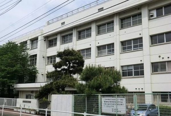 �y���Ӂz�@