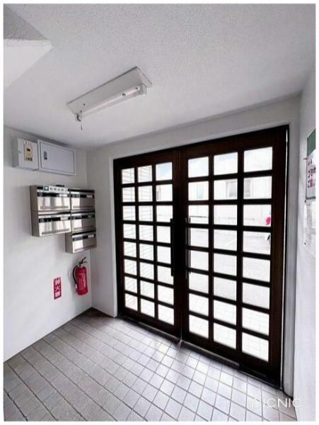 �y�G���g�����X�z�@