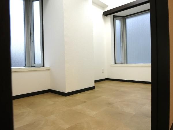 �y�Q���z�@