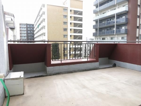 �y���]�z�@