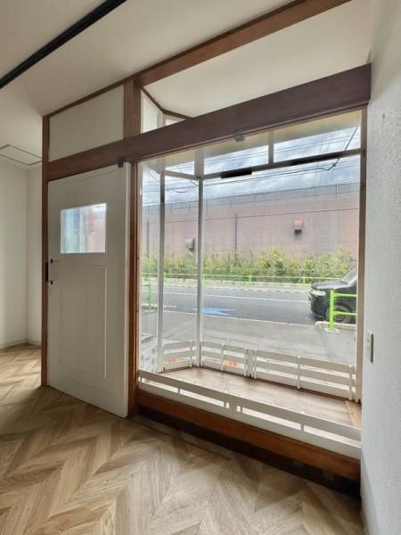 �y�G���g�����X�z�@