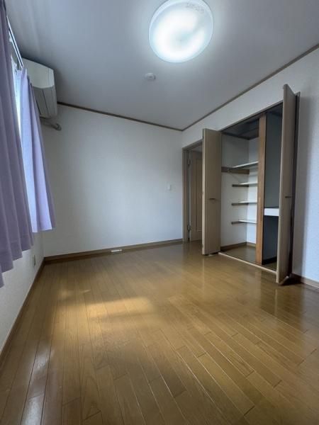 �y�����E���r���O�z�@