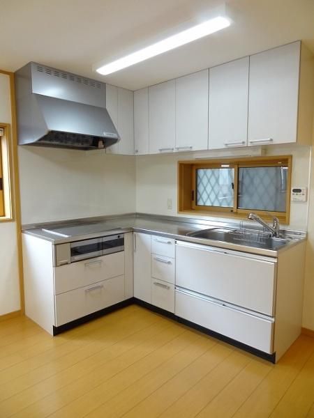 �y�L�b�`���z�@