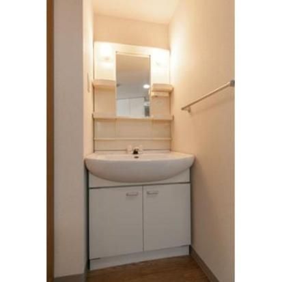 �y���ʏ��z�@