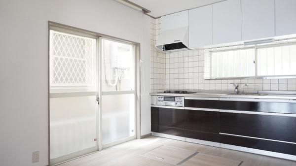 �y�L�b�`���z�@