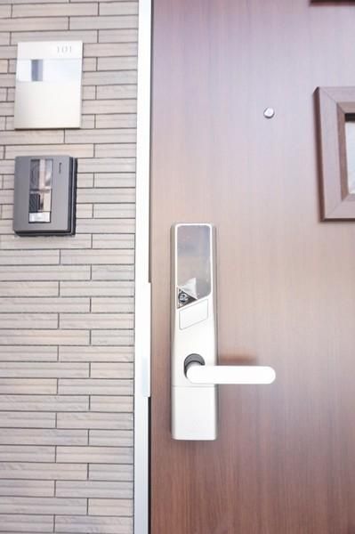 �y���ցz�@