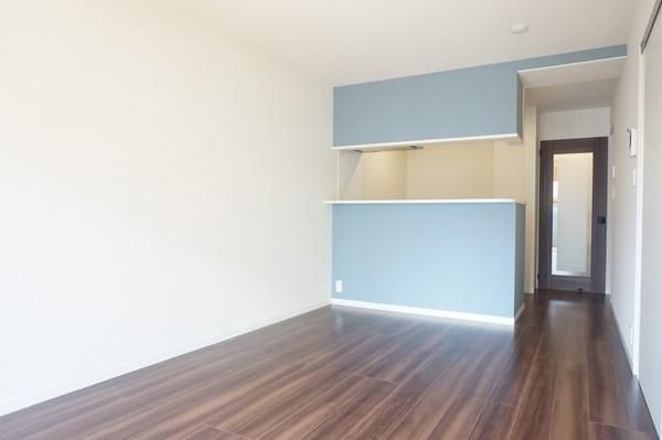 �y�����E���r���O�z�@