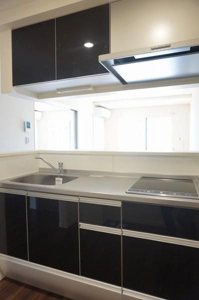 �y�L�b�`���z�@