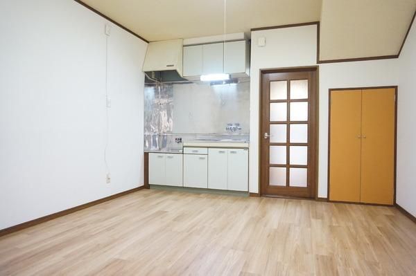 �y�L�b�`���z�@