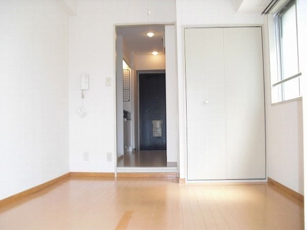 �y���̑������E�X�y�[�X�z�@