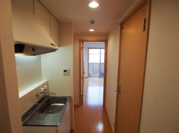 �y�L�b�`���z�@